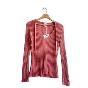 Baserange Loch Longsleeve Ribbed‎ Linen Sweater in Rose - Medium